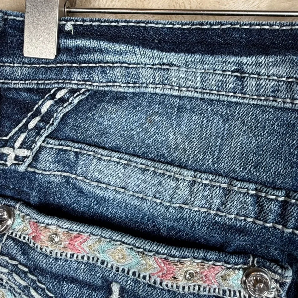 Miss Me Curvy Short Embroidered Denim Shorts Dark Wash Rhinestone Y2K Cowgirl 27
